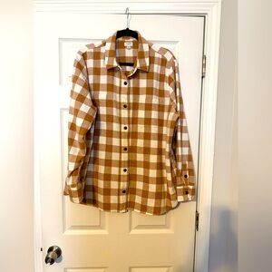 Oversized flannel with gingham pattern from JCrew. Very soft. Size XXL. Like new